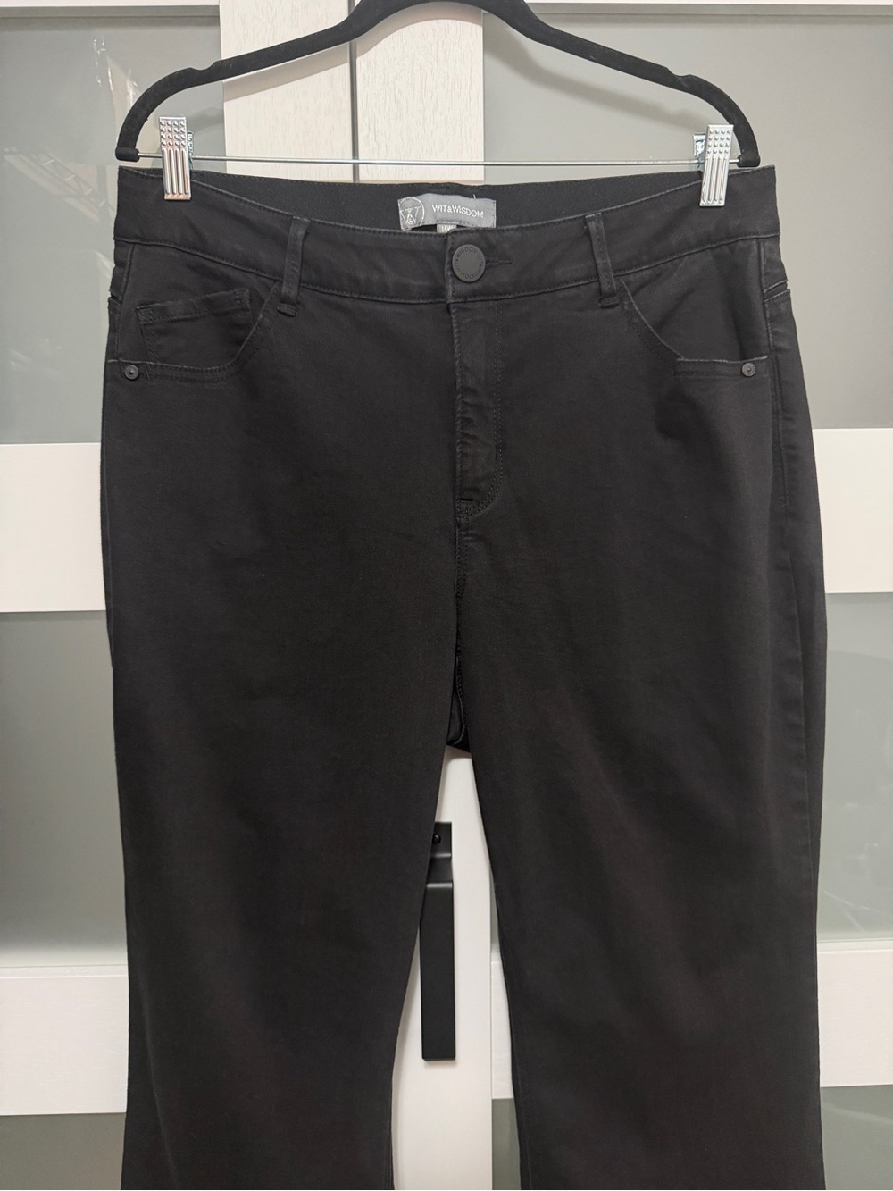 Wit & Wisdom Jeans Black - Picture 4 of 9